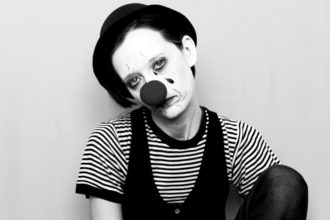 LIRICA_Self portrait as a sad clown_Foto di Anna Laviosa 2019_cover
